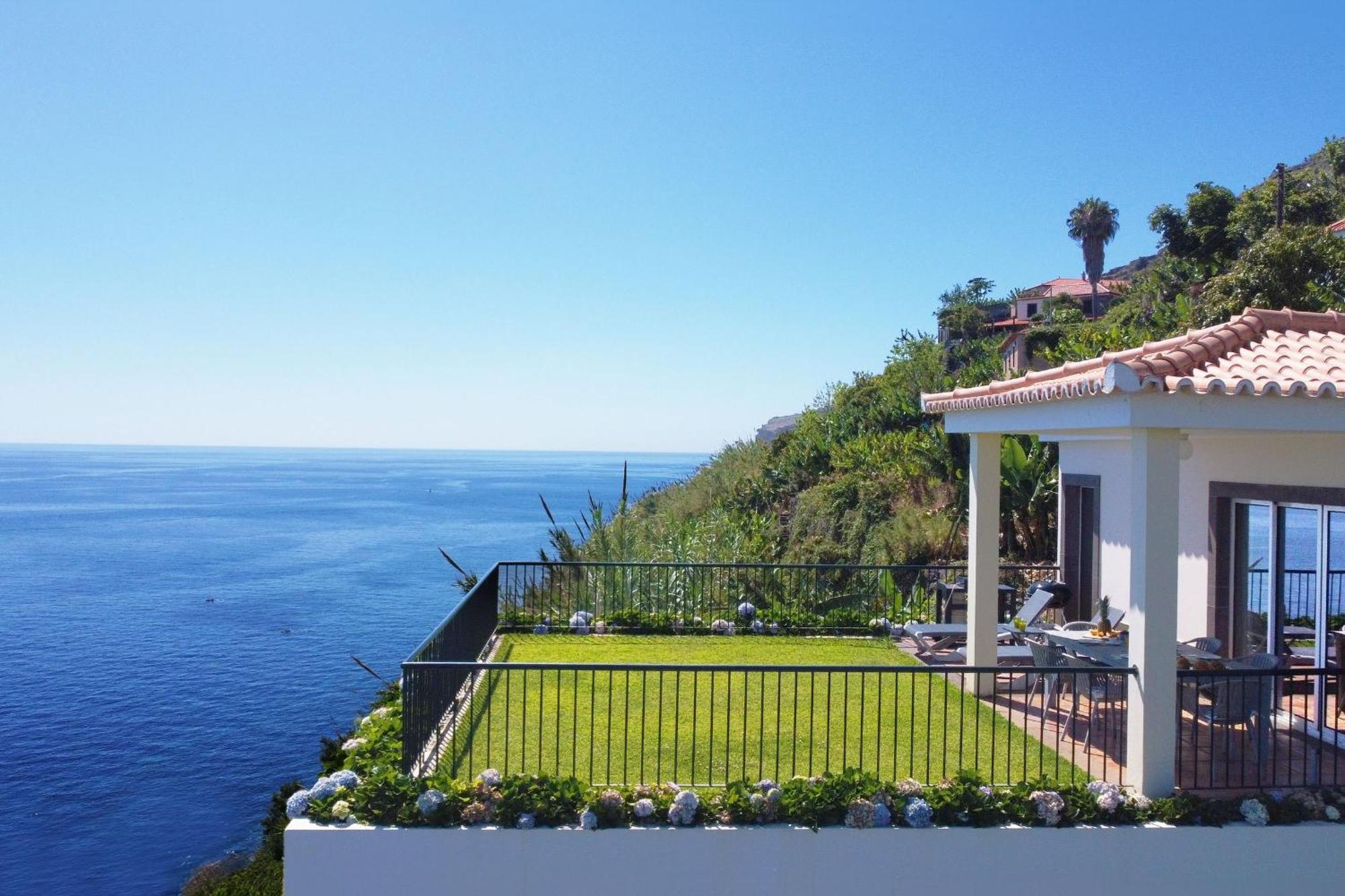 Casa Da Fajã -by Mhm Villa Arco da Calheta (Madeira)